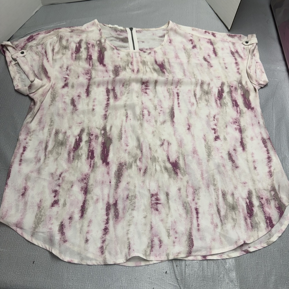 Maurices Womens Large Blouse Short Sleeve Tie Dye Print Top - Picture 2 of 9